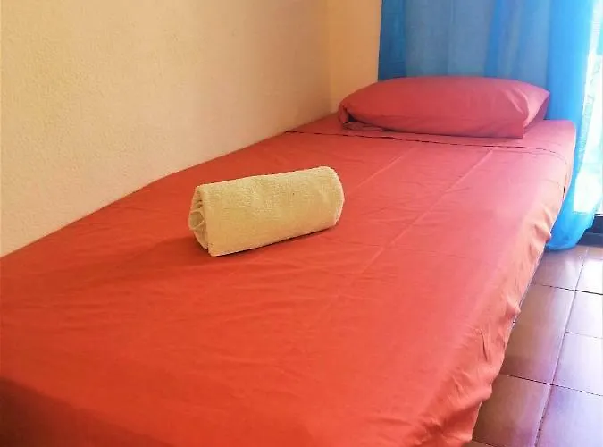 펜션 In Altamar Complex 아로나